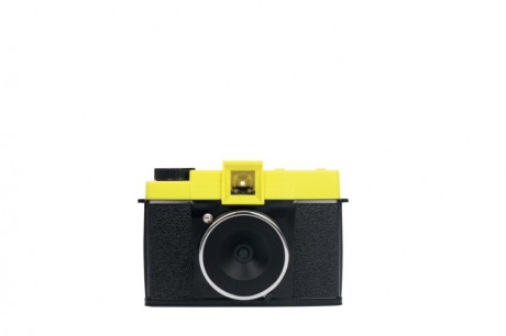 דיאנה אפ Pinhole
